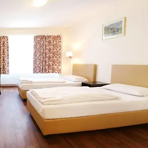 3* بيت ضيافة بنسيون ألفا مدينة