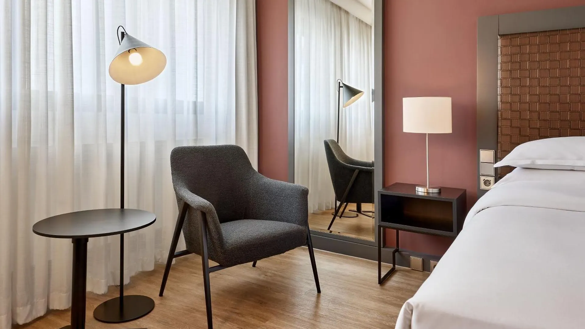 ****  Sheraton Frankfurt Airport Hotel & Conference Center Frankfurt am Main Germany